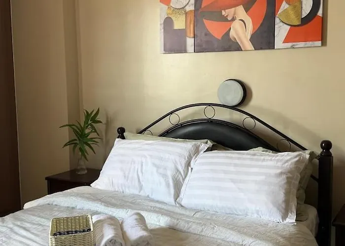 Runway Condotel And Staycation