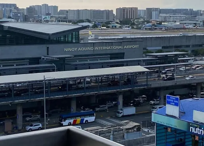 Apartahotel Runway Condotel And Staycation *